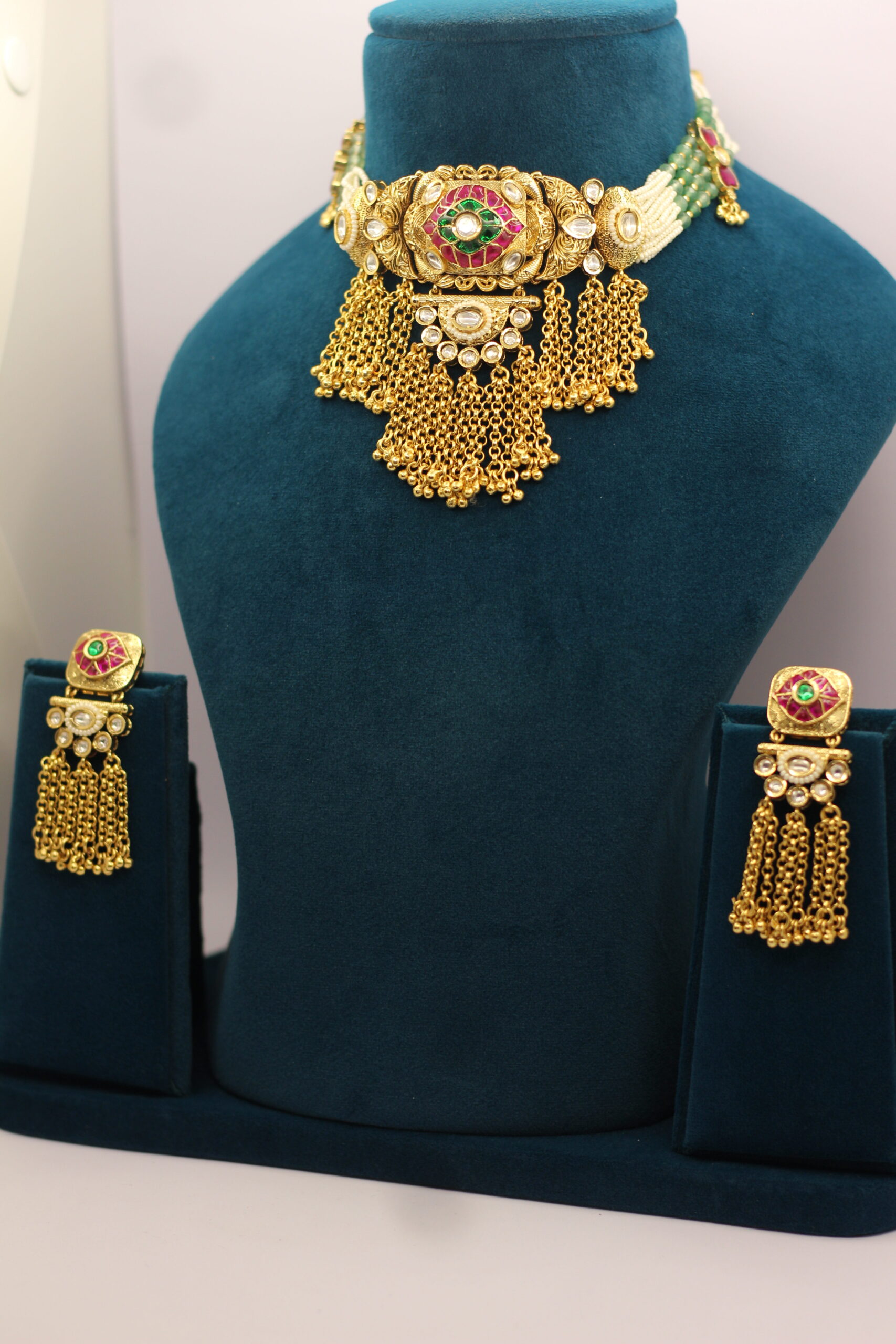 Royal Gold Plated Choker Necklace Set with Earrings