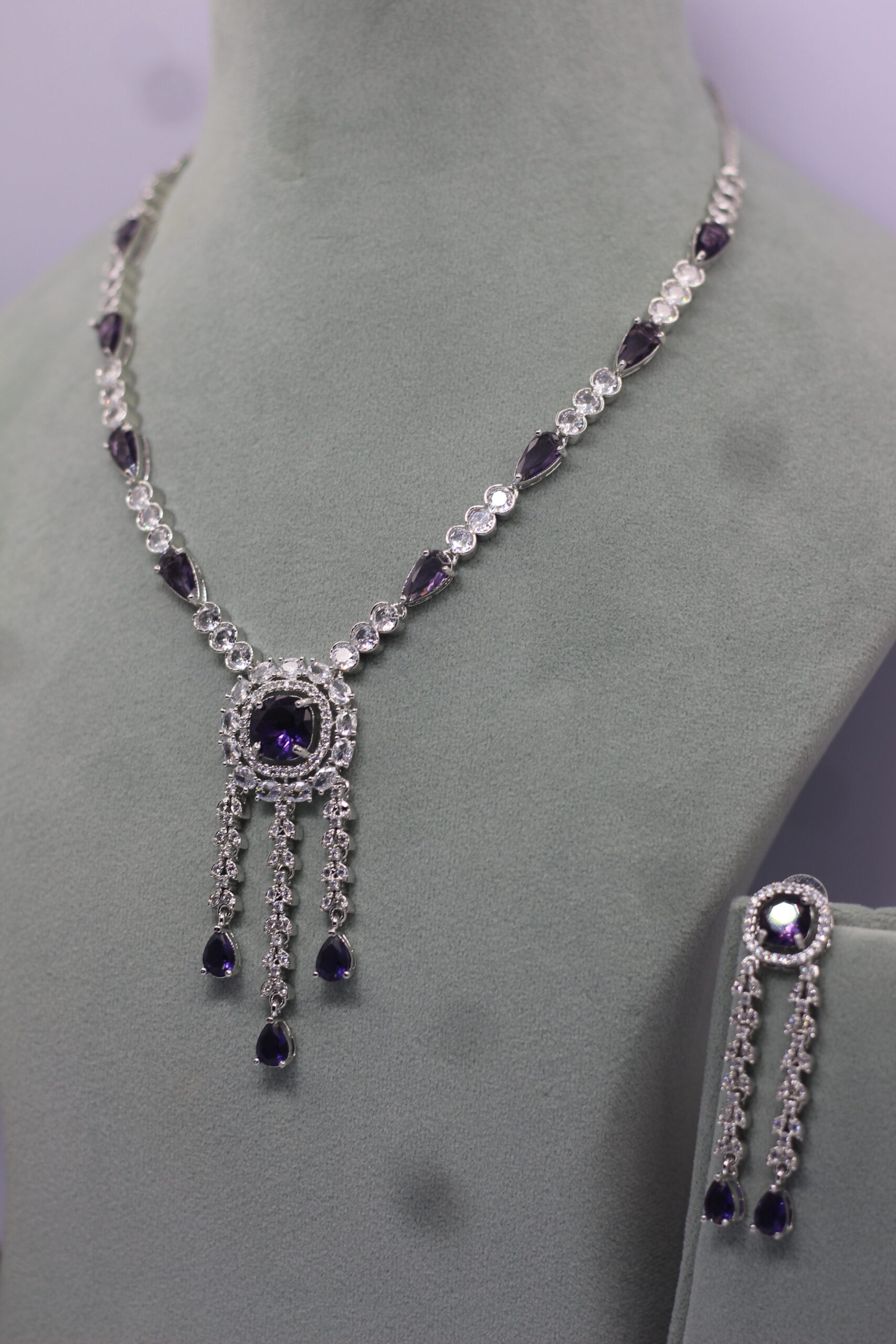 Elegant Silver-Plated Necklace Set with Purple Gemstones - Image 3