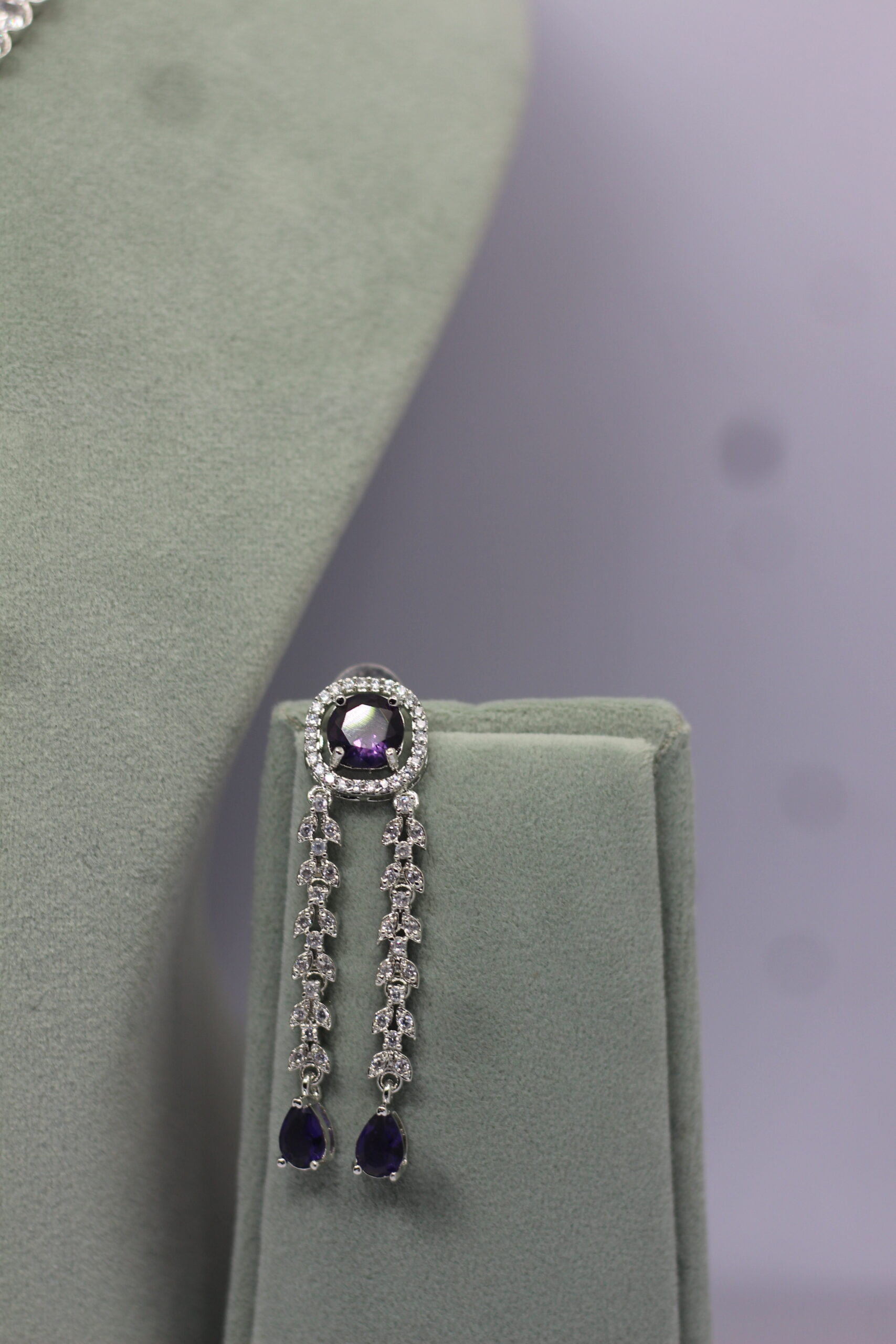 Elegant Silver-Plated Necklace Set with Purple Gemstones - Image 4