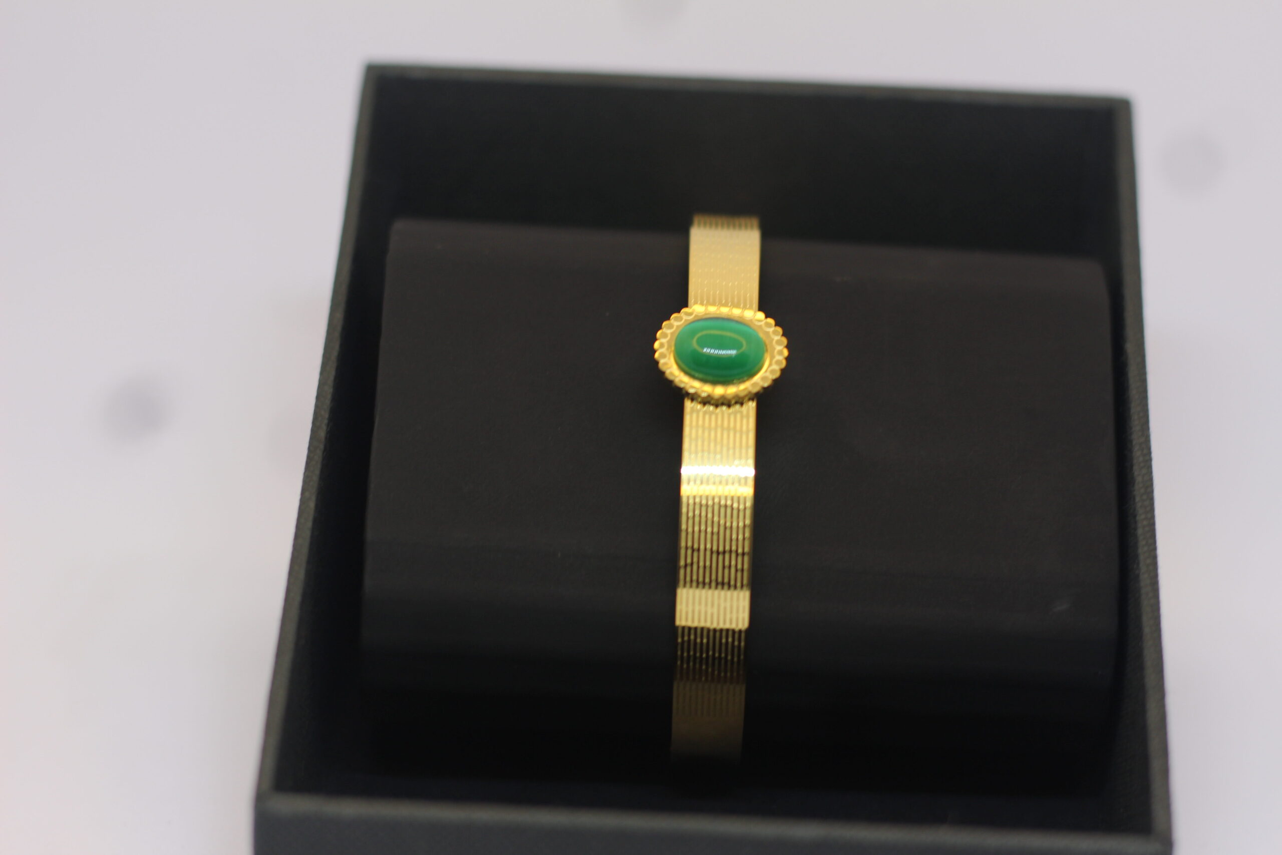 Gold-Plated Bracelet with Green Stone Centerpiece - Image 4