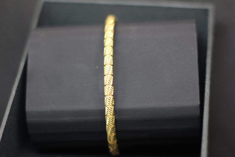 Gold-Plated Classic Textured Bracelet – Elegant Daily Wear - Image 3