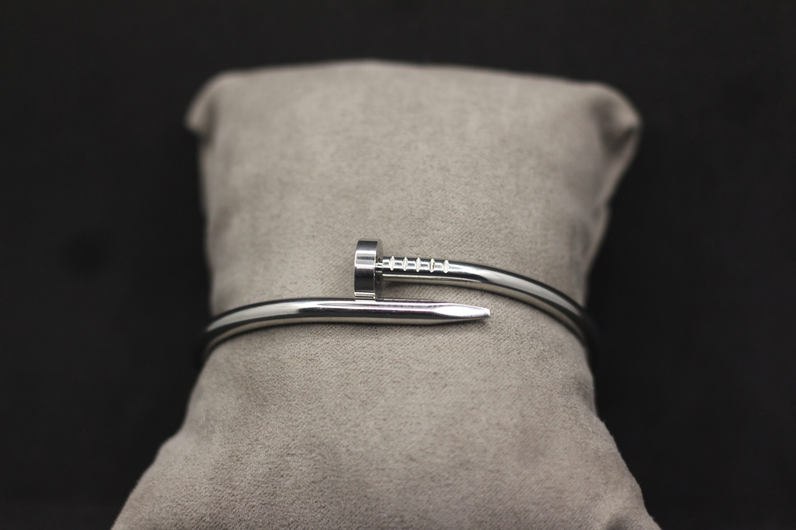 Silver Nail-Head Inspired Bracelet – Bold & Modern Unisex Design