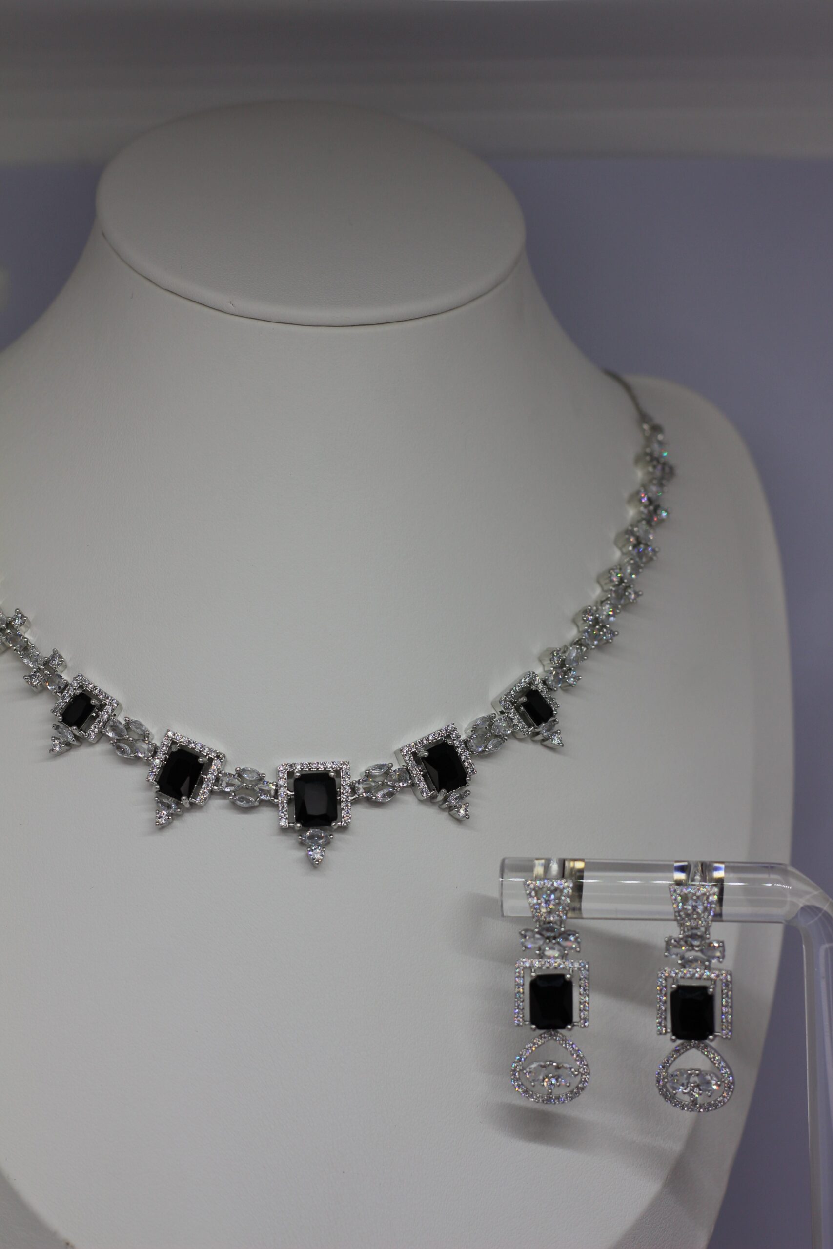 Midnight Elegance Black Onyx Necklace Set - Image 2