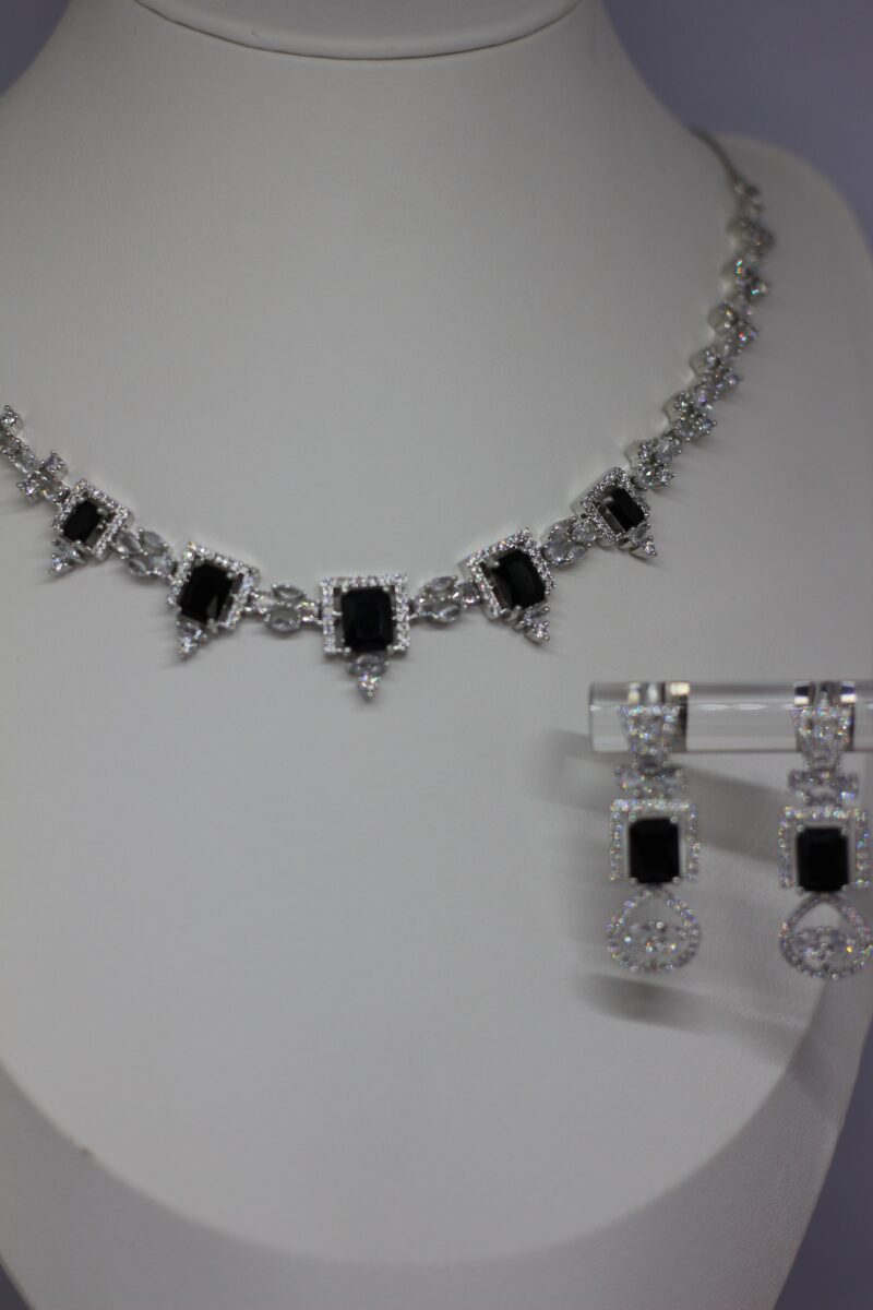 Midnight Elegance Black Onyx Necklace Set - Image 4