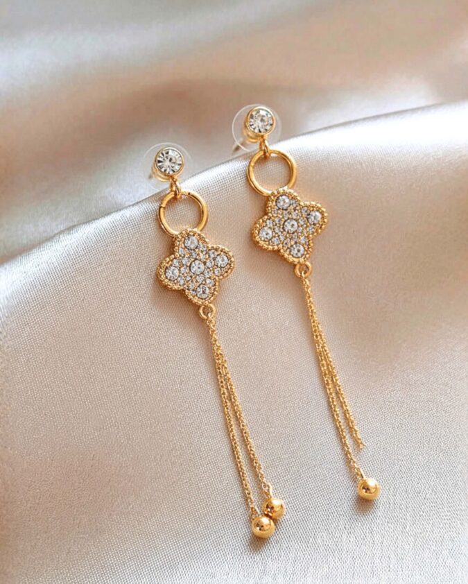 Gold-plated clover dangle earrings with cubic zirconia stones and chains – GatexStore jewellery for women