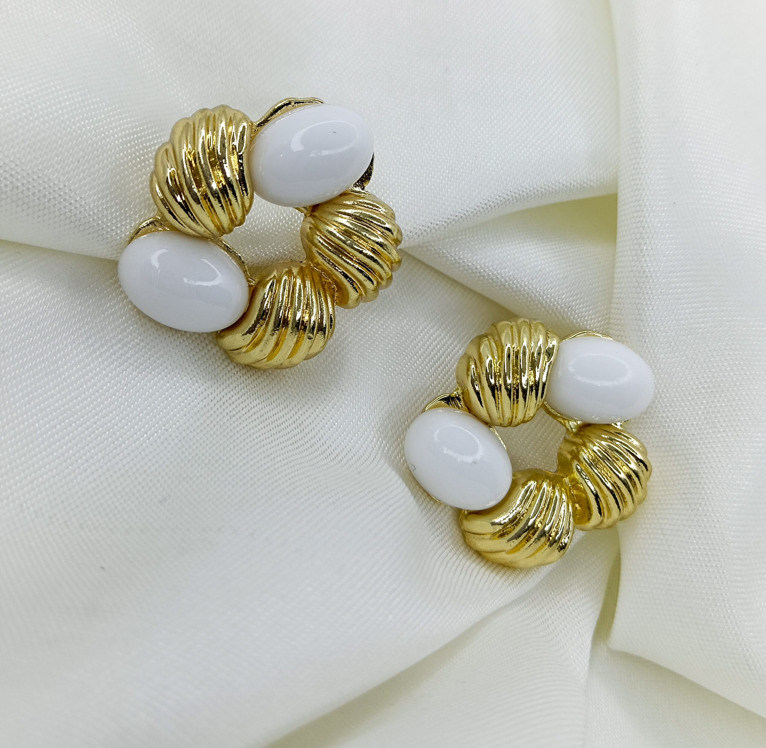 Classic Gold and White Wreath Stud Earrings