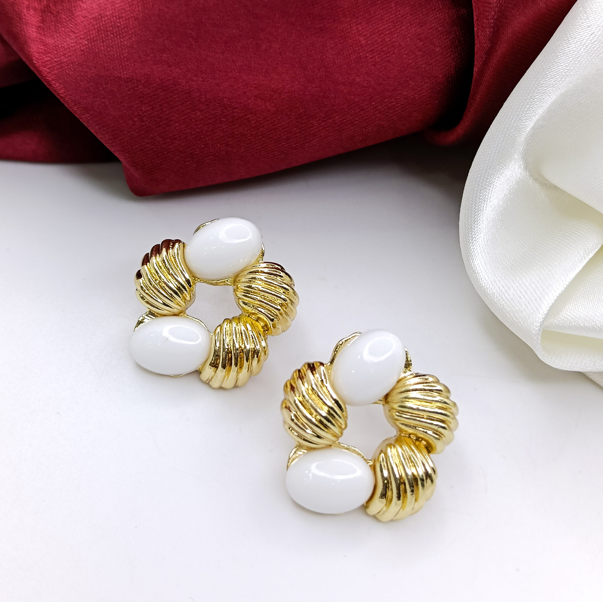 Classic Gold and White Wreath Stud Earrings - Image 2